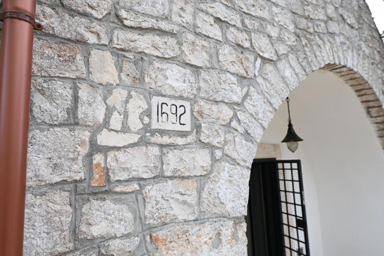 Casale Sette Volte Bed & Breakfast โมโนโปลี ภายนอก รูปภาพ